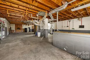 10581 Boylston Hwy, Mills River, NC 28759 - Photo 22