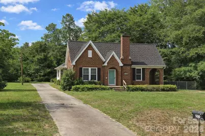 509 E Hilton Street, Kershaw, SC 29067 - Photo 1