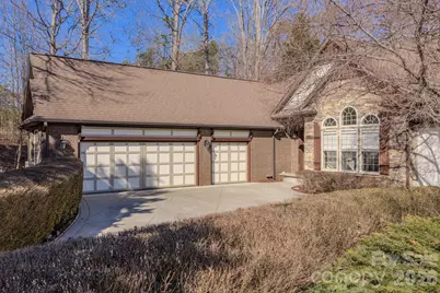 3975 Plantation Drive, Morganton, NC 28655 - Photo 2