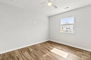 6041 Crape Myrtle Ln, Charlotte, NC 28216 - Photo 26