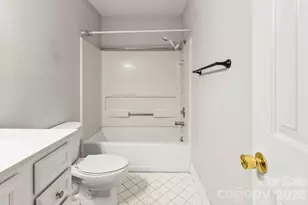 6041 Crape Myrtle Ln, Charlotte, NC 28216 - Photo 28