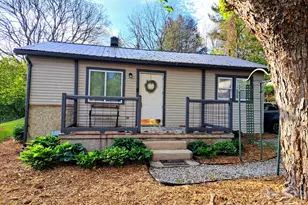 8 Linda Vista Dr, Asheville, NC 28806 - Photo 2