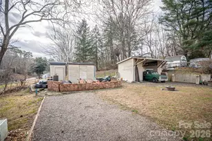 8 Linda Vista Dr, Asheville, NC 28806 - Photo 16