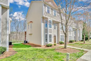 8131 Kings Creek Dr, Charlotte, NC 28273 - Photo 2