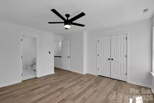 8131 Kings Creek Dr, Charlotte, NC 28273 - Photo 30