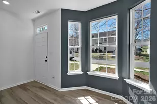 8131 Kings Creek Dr, Charlotte, NC 28273 - Photo 6