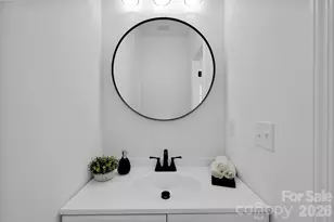 8131 Kings Creek Dr, Charlotte, NC 28273 - Photo 18