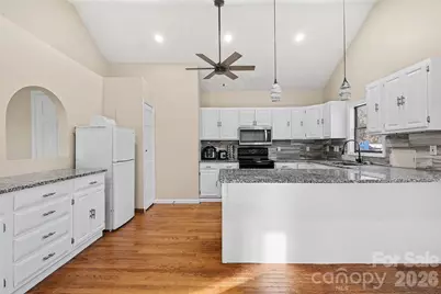 402 Shinnville Road, Mooresville, NC 28115 - Photo 8