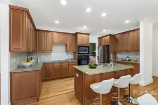 6817 Thornton Oaks Ct, Charlotte, NC 28270 - Photo 18