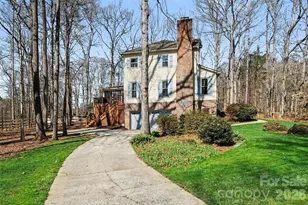 8606 Wellington Ln, Harrisburg, NC 28075 - Photo 4