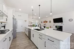 9120 Vecchio Dr, Fort Mill, SC 29707 - Photo 16