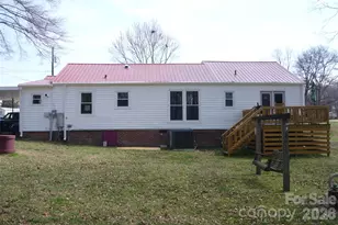 120 Bradley Rd, Shelby, NC 28152 - Photo 6