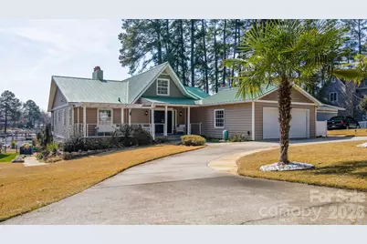 20919 Island Forest Drive, Cornelius, NC 28031 - Photo 2