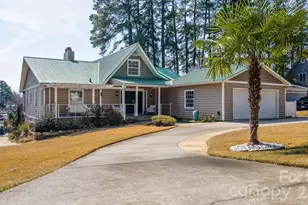 20919 Island Forest Dr, Cornelius, NC 28031 - Photo 2