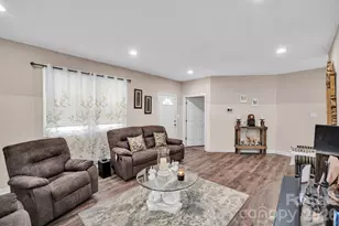 309 S Highland St, Gastonia, NC 28052 - Photo 8