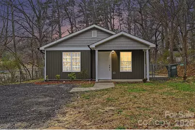 1910 Parkdale Avenue, Gastonia, NC 28052 - Photo 2