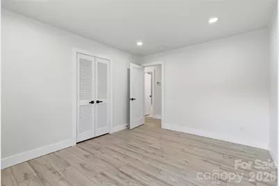 7301 Marlbrook Drive, Charlotte, NC 28212 - Photo 20