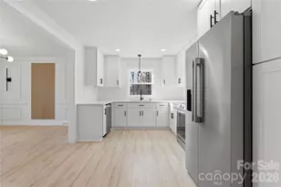 7301 Marlbrook Dr, Charlotte, NC 28212 - Photo 14