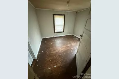 601 S College Street, Dallas, NC 28034 - Photo 6