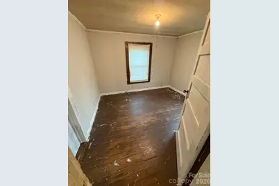 601 S College Street, Dallas, NC 28034 - Photo 10