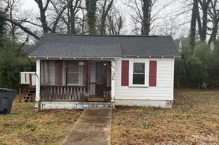 601 S College St, Dallas, NC 28034 - Photo 1