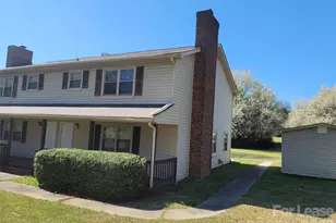 5323 Chestnut Lake Dr, Charlotte, NC 28227 - Photo 1