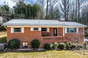 356 Pleasant Hill Dr, Brevard, NC 28712 - Photo 1