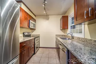 6 Hillview Cir, Asheville, NC 28805 - Photo 10