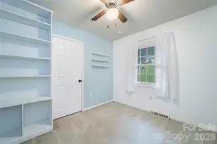6 Hillview Cir, Asheville, NC 28805 - Photo 14