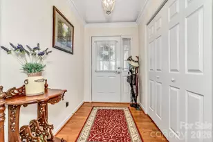 333 Charlestown Dr, Hendersonville, NC 28792 - Photo 6