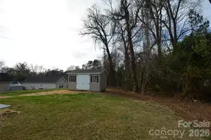 6607 Sullins Rd, Charlotte, NC 28214 - Photo 22