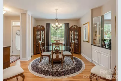 110 Fox Chase Drive, Hendersonville, NC 28739 - Photo 4