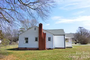 500 Gann St, Lowell, NC 28098 - Photo 4
