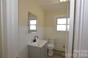 500 Gann St, Lowell, NC 28098 - Photo 18