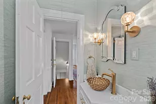 1845 Pinewood Cir, Charlotte, NC 28211 - Photo 10