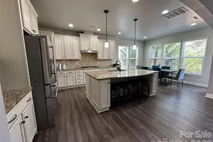 1004 Fallondale Rd, Waxhaw, NC 28173 - Photo 8