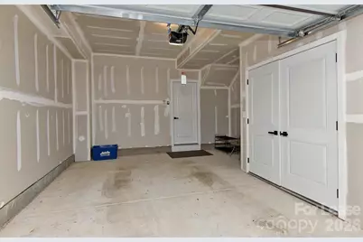 421 Spearfield Lane, Charlotte, NC 28205 - Photo 22