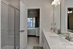 421 Spearfield Ln, Charlotte, NC 28205 - Photo 10