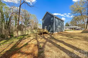 215 Sloan St, Belmont, NC 28012 - Photo 6