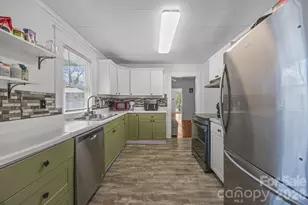 127 S Patterson St, Statesville, NC 28677 - Photo 22