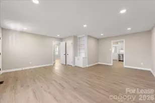 4706 Walden Ct, Charlotte, NC 28210 - Photo 4