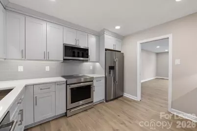 4706 Walden Court, Charlotte, NC 28210 - Photo 10