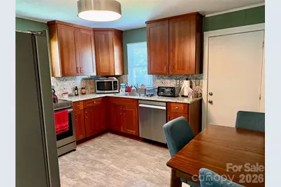 703 Stage Street NW, Lenoir, NC 28645 - Photo 4