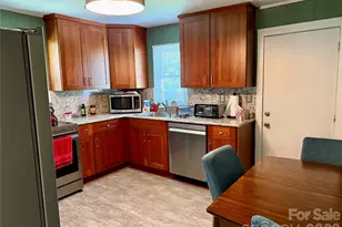 703 Stage St NW, Lenoir, NC 28645 - Photo 4