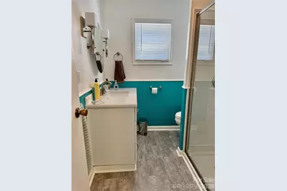 703 Stage Street NW, Lenoir, NC 28645 - Photo 6