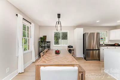 6000 Ferndale Place, Charlotte, NC 28215 - Photo 8