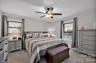 107 Woodlynn Dr, Charlotte, NC 28214 - Photo 22