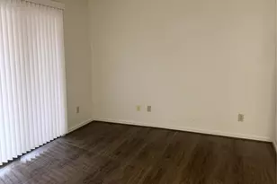 1052 Churchill Downs Ct, Charlotte, NC 28211 - Photo 4