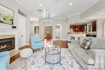 43 S Kuykendall Court, Hendersonville, NC 28739 - Photo 6