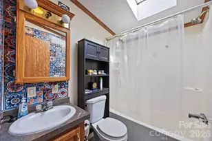 8 Jonquil Ln, Candler, NC 28715 - Photo 14